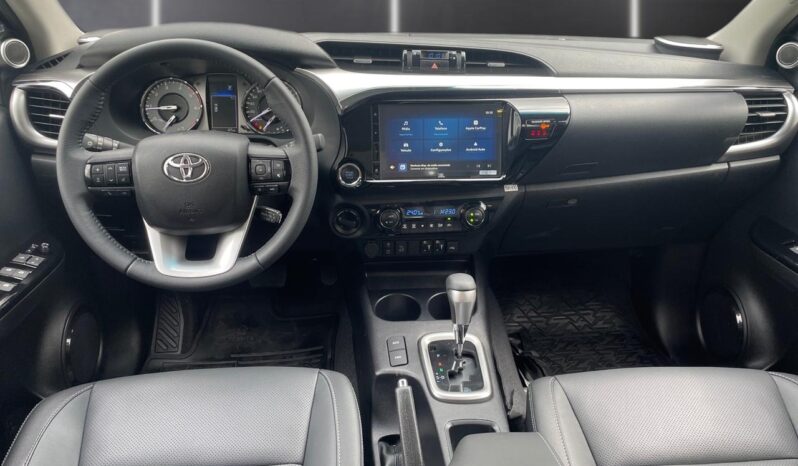 
								HILUX 2.8 D-4D TURBO DIESEL CD SRX PLUS 4X4 AUTOMATICO 2024/2024 full									